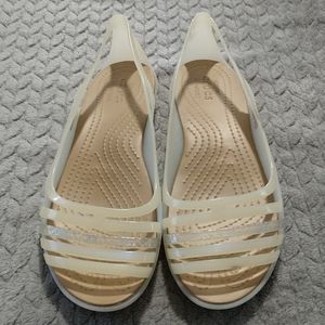 Crocs Ivory Isabella sandals (like new)